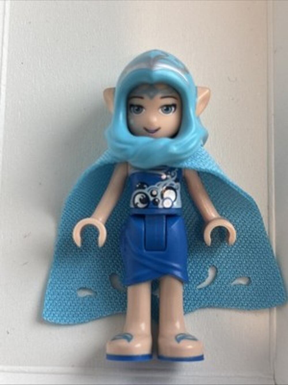 Lego Elves Naida Riverheart Minifigure #elf020 Long Cape & Hood Set #41180